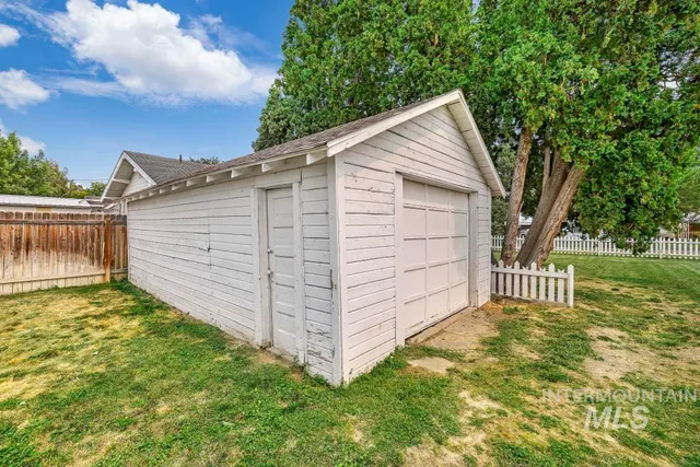 $209,900 | 908 Yakima Avenue, Filer, ID 83328