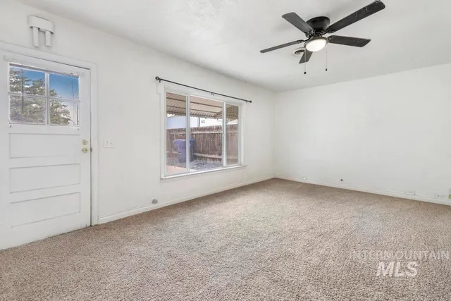 $209,900 | 908 Yakima Avenue, Filer, ID 83328