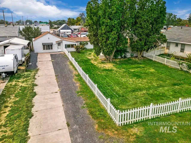 $209,900 | 908 Yakima Avenue, Filer, ID 83328