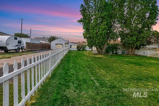 $209,900 | 908 Yakima Avenue, Filer, ID 83328