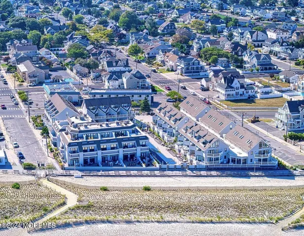 a view of a garden with flowers and flowers