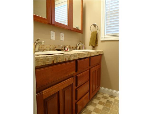 834 South Cassingham Road Columbus, OH 43209 - Photo 14 of 24 Gallery Image 14