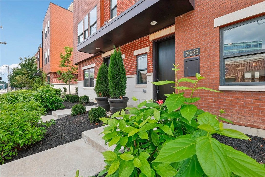 3908 Edwards Road, Unit B Cincinnati, OH 45209 - Photo 6 of 49 Gallery Image 6