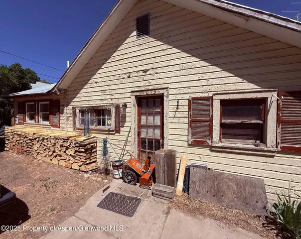 $895,000 | 110 North 5th Street, Silt, CO 81652