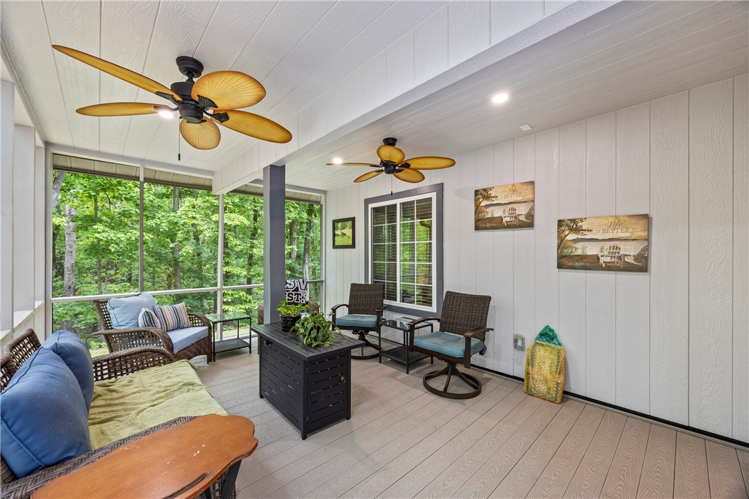 325 Falcons Nest Road Walhalla, SC 29691 - Photo 12 of 50