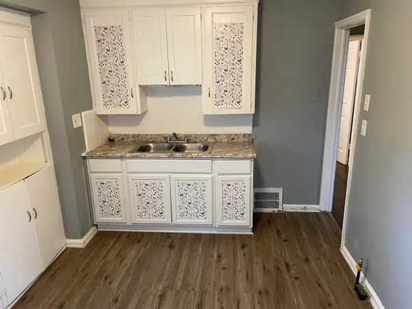 $1,100 | 8897 Cloverlawn Avenue, Detroit, MI 48204