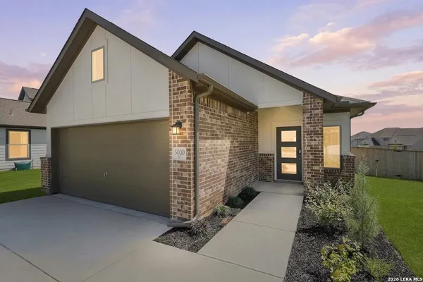 $299,990 | 5000 Obispo Circle, Marion, TX 78124