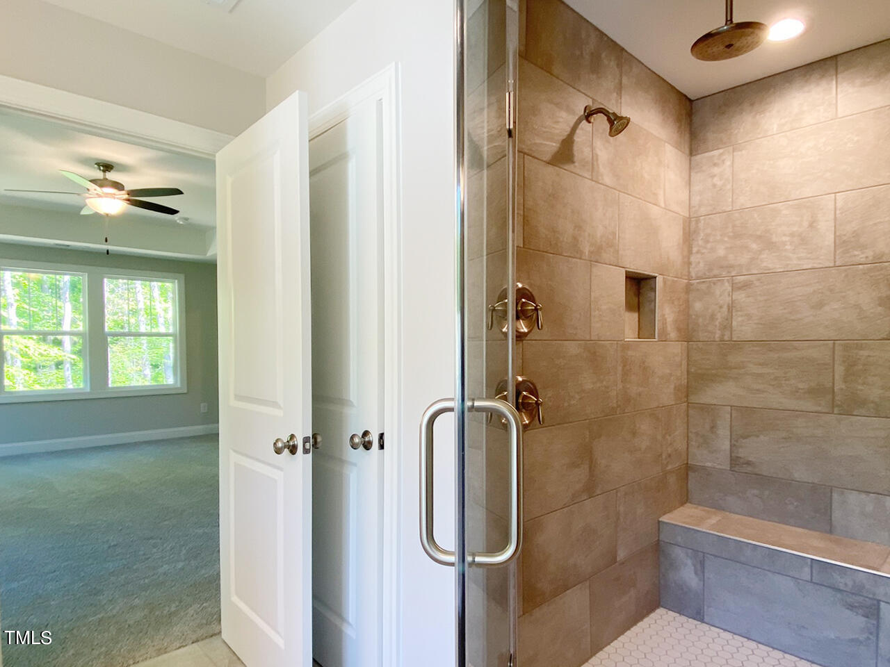 4637 Apple Rdg Lane Graham, NC 27253 - Photo 10 of 15 hc17 - master shower