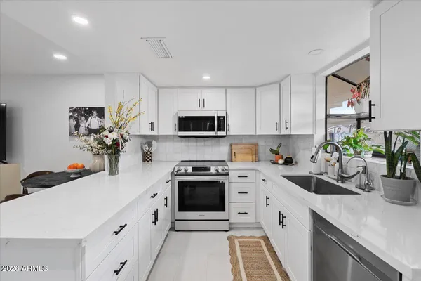$2,200 | 4835 East McNeil Street, Unit 3, Phoenix, AZ 85044