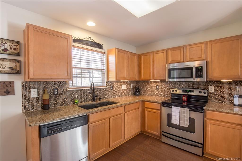 1608 Flagsworth Road Clover, SC 29710 - Photo 11 of 26 Gallery Image 11