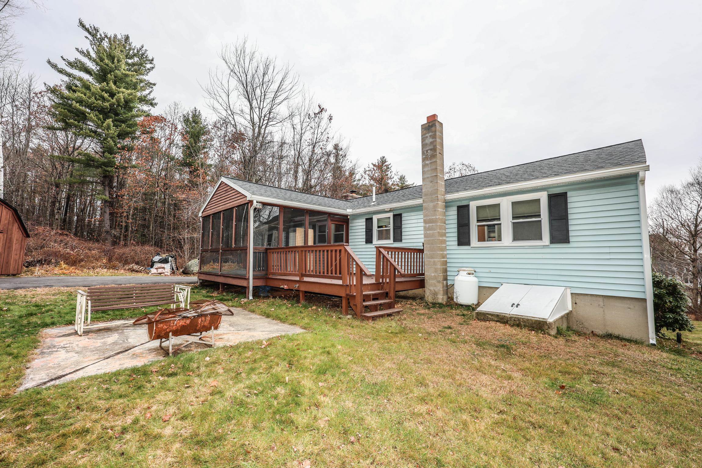 81 Orchard Path Road Weare, NH 03281 - Photo 8 of 30