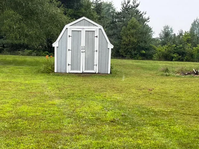 $79,000 | 975 North Dickinson Avenue, Hesperia, MI 49421