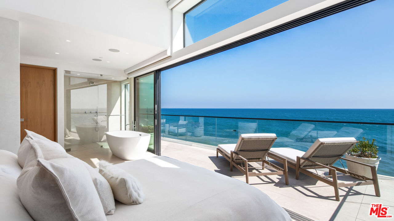 18954 Pacific Coast Highway Malibu, CA 90265 - Photo 23 of 70