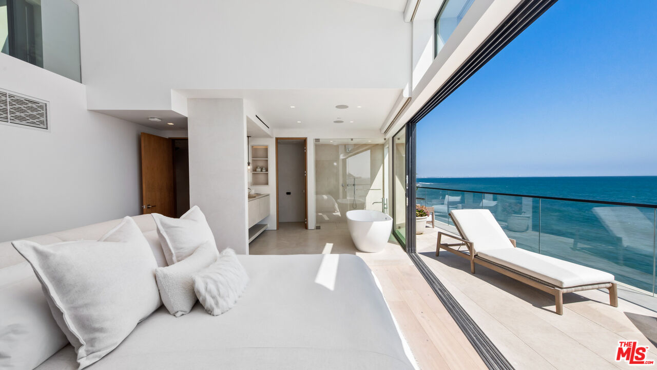 18954 Pacific Coast Highway Malibu, CA 90265 - Photo 24 of 70