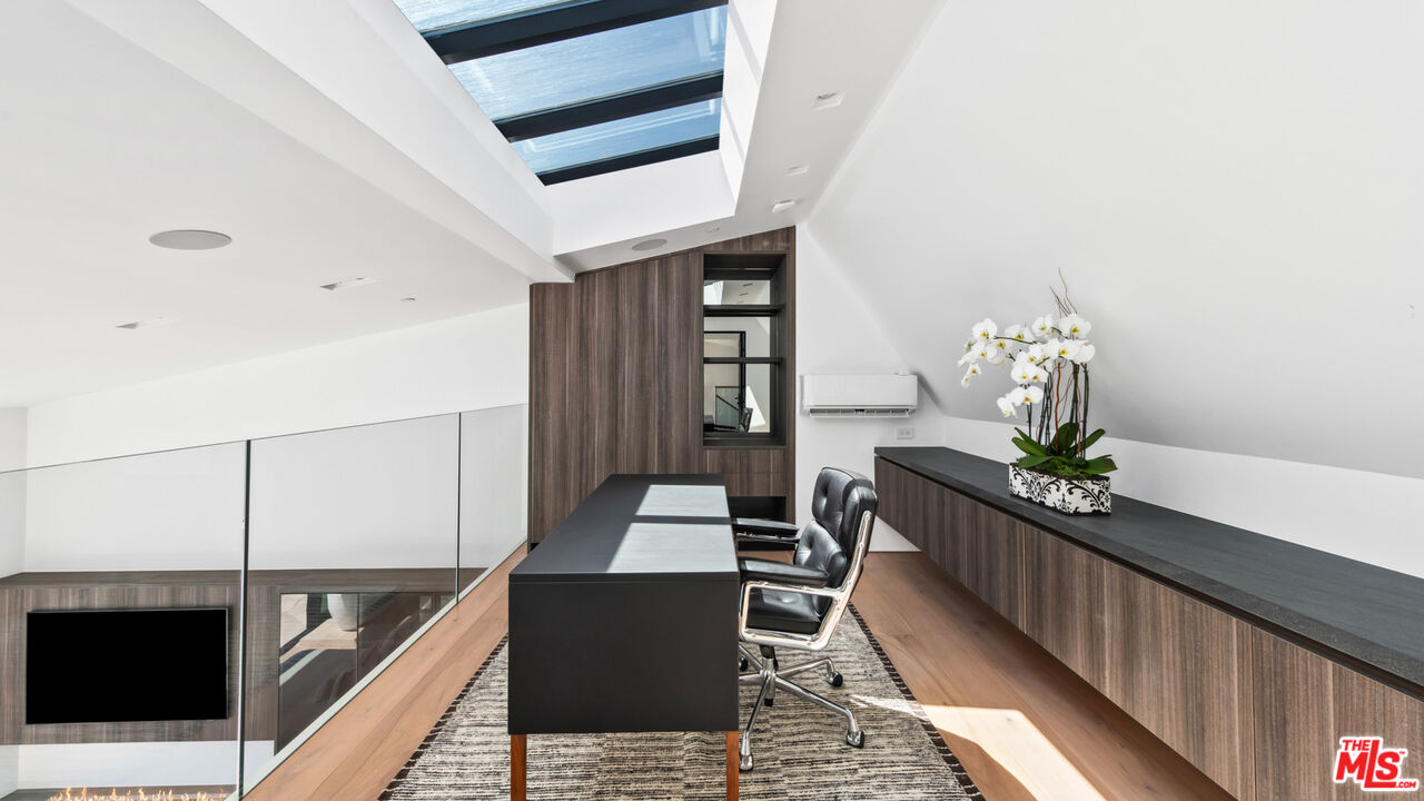 18954 Pacific Coast Highway Malibu, CA 90265 - Photo 39 of 70 a living room with furniture