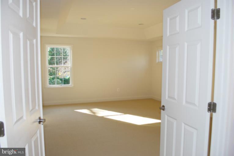 503 Old County Road Severna Park, MD 21146 - Photo 13 of 30 Bedroom (Master)