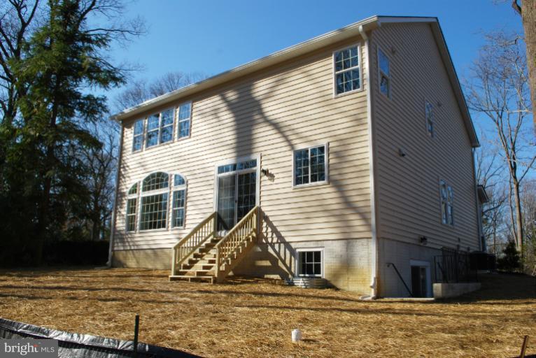 503 Old County Road Severna Park, MD 21146 - Photo 26 of 30 Exterior (Rear)