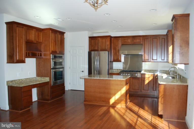 503 Old County Road Severna Park, MD 21146 - Photo 27 of 30 Kitchen