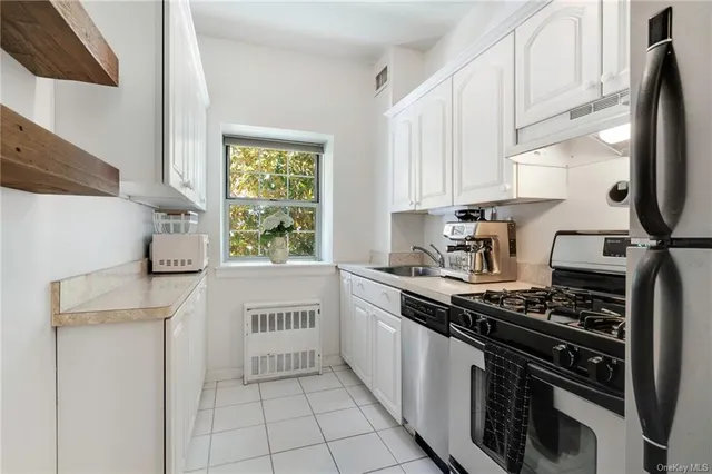 $280,000 | 16 Chatsworth Avenue, Unit 105, Larchmont, NY 10538