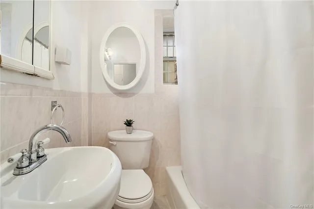 $280,000 | 16 Chatsworth Avenue, Unit 105, Larchmont, NY 10538