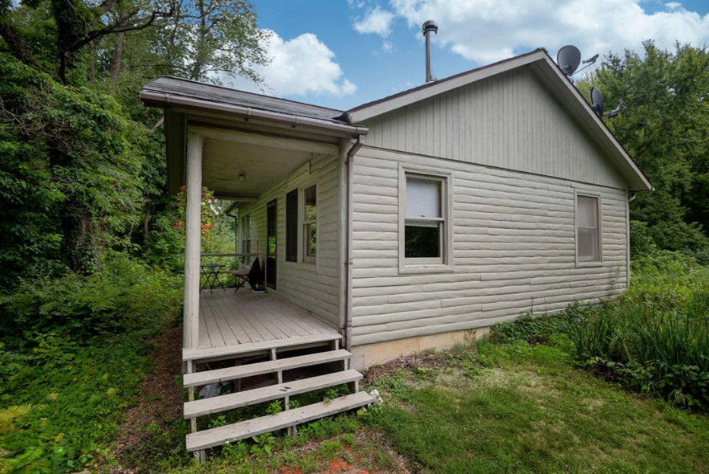63563 Calvin Center Road Cassopolis, MI 49031 - Photo 37 of 46 CalvinCenter-4403