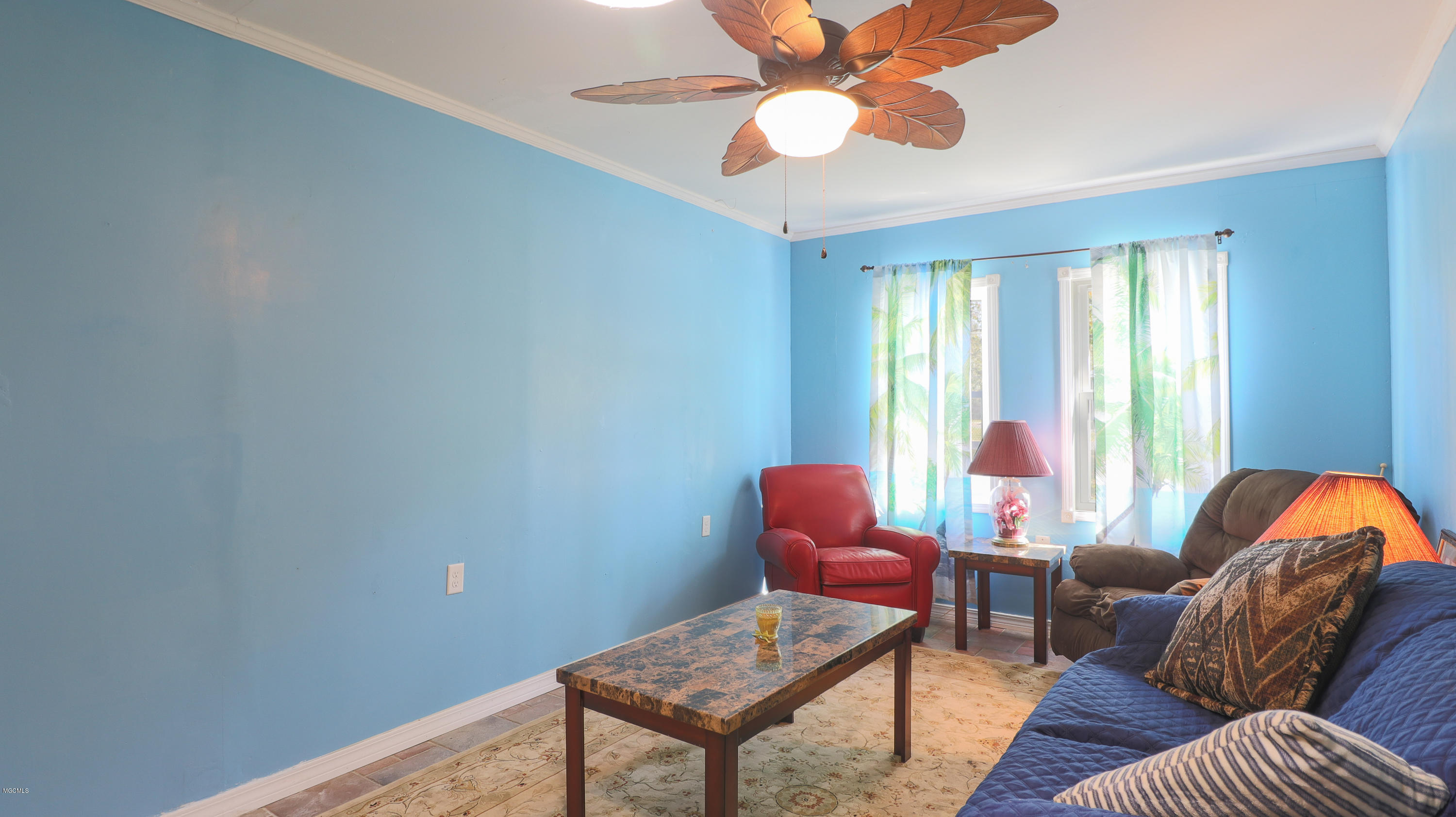 4913 Griffin Street Moss Point, MS 39563 - Photo 9 of 16 4913 Griffin-109