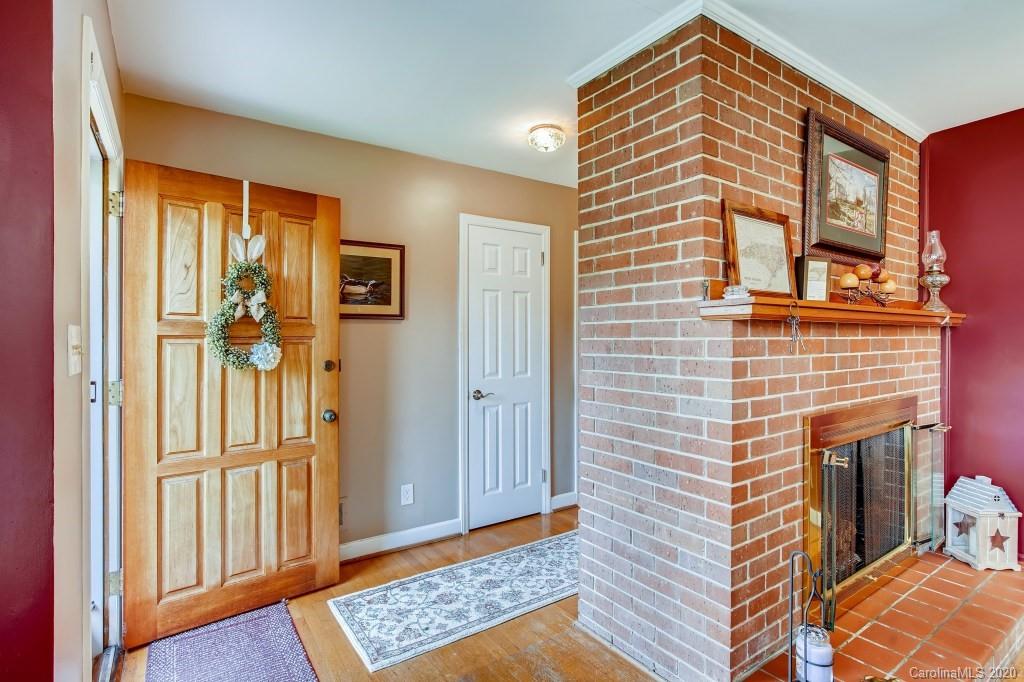 4921 Cheviot Road Charlotte, NC 28269 - Photo 5 of 28 a view of an entryway door