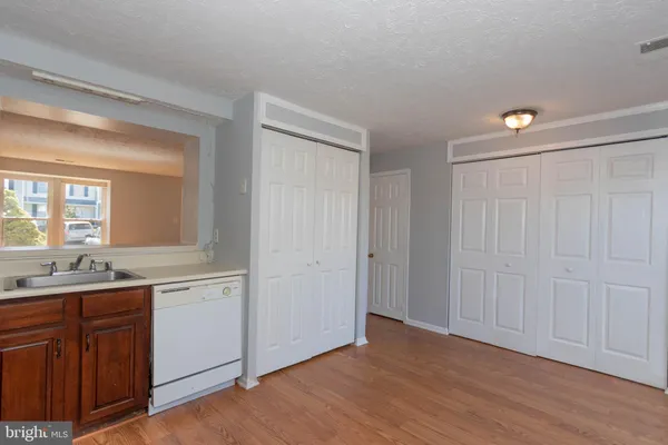 $2,092 | 4686 Hercules Lane, Woodbridge, VA 22193