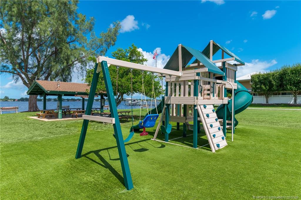 1270 Southwest Dyer Point Road Palm City, FL 34990 - Photo 19 of 20 Gallery Image 19