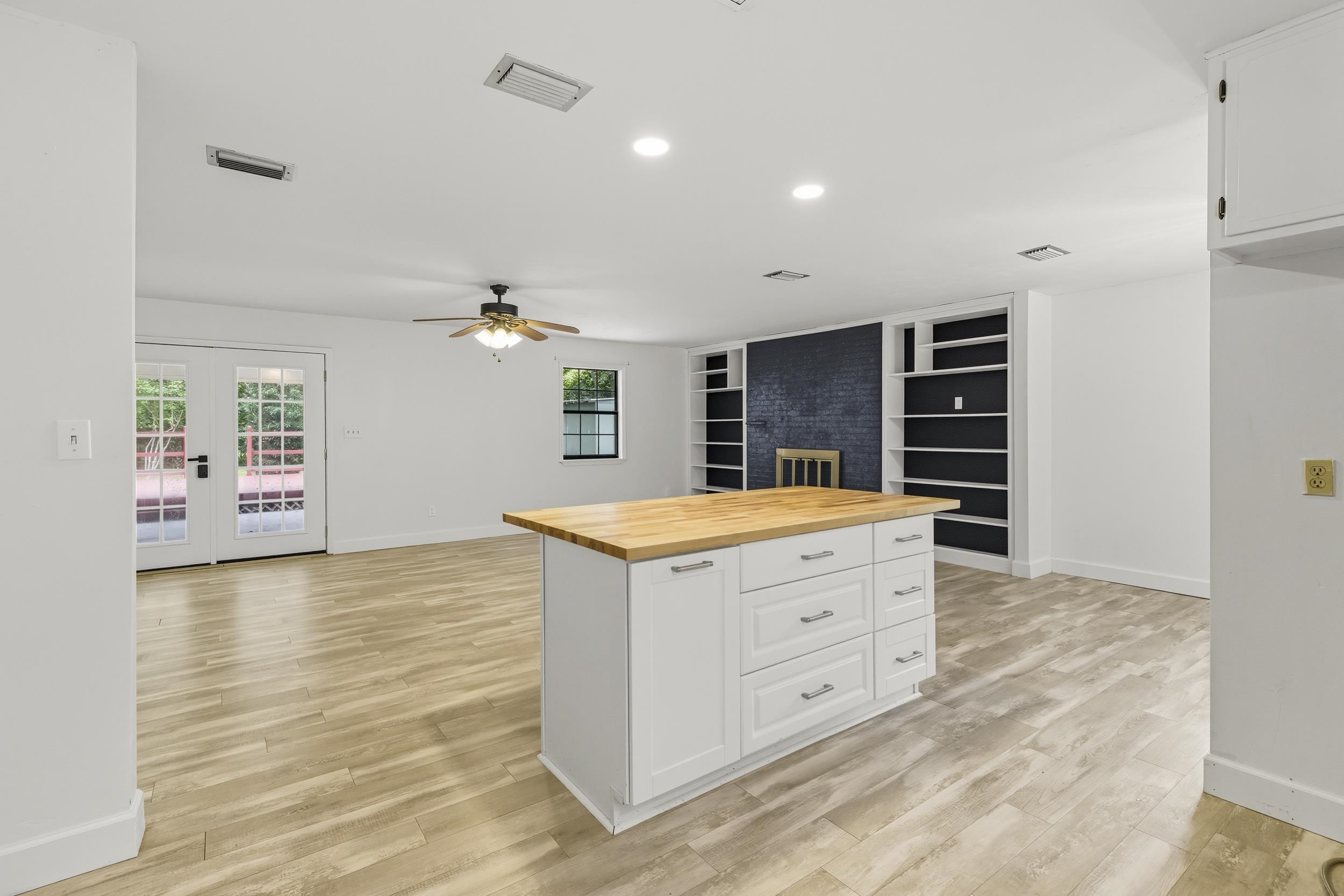 1313 Lansdowne Road Tallahassee, FL 32317 - Photo 3 of 52