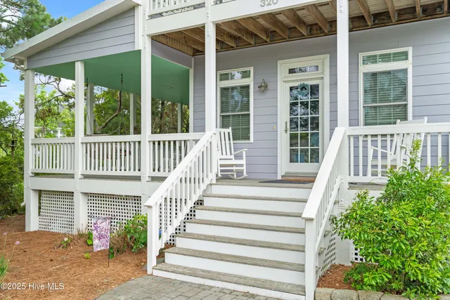 $1,429,990 | 320 Governor Safford Lane, Emerald Isle, NC 28594