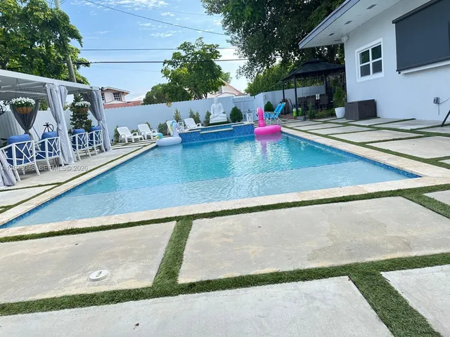 $1,500,000 | 91 Glen Royal Parkway, Miami, FL 33125