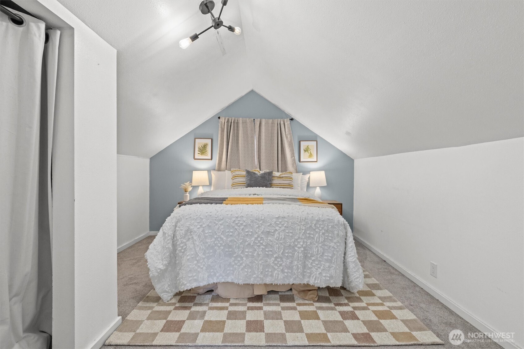 1211 North 3rd Street Renton, WA 98057 - Photo 15 of 40 a view of living room