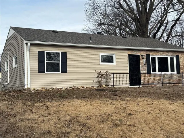 $194,900 | 3423 Jackson Street, St. Joseph, MO 64507