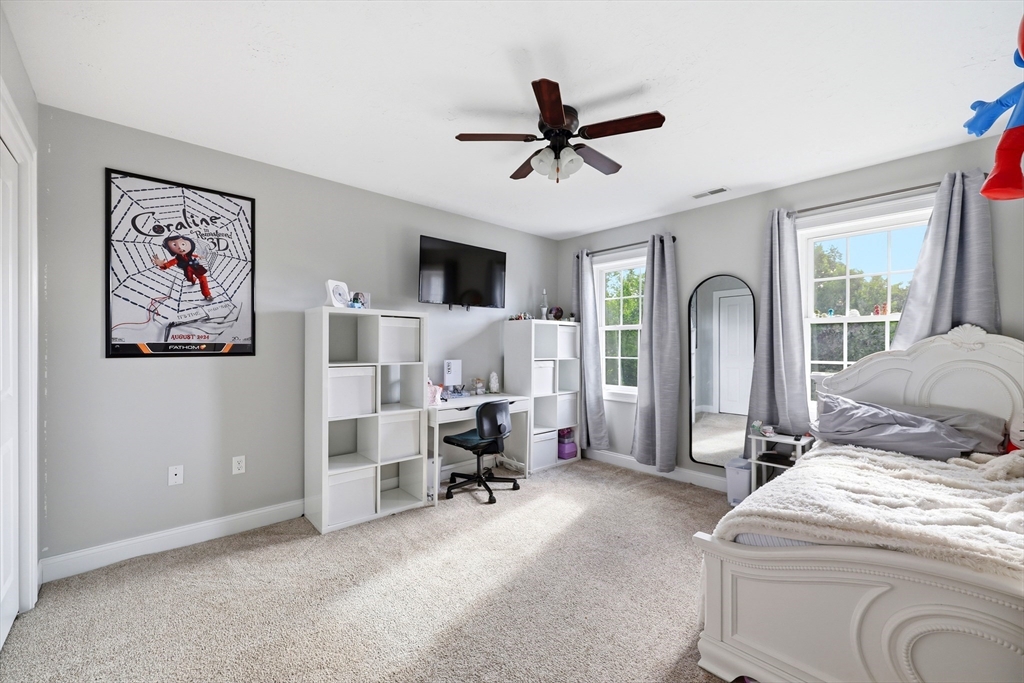 34 Bissonnette Circle Southampton, MA 01073 - Photo 21 of 42