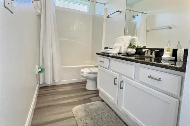 $459,000 | 1005 Lake Berkley Drive, Kissimmee, FL 34746