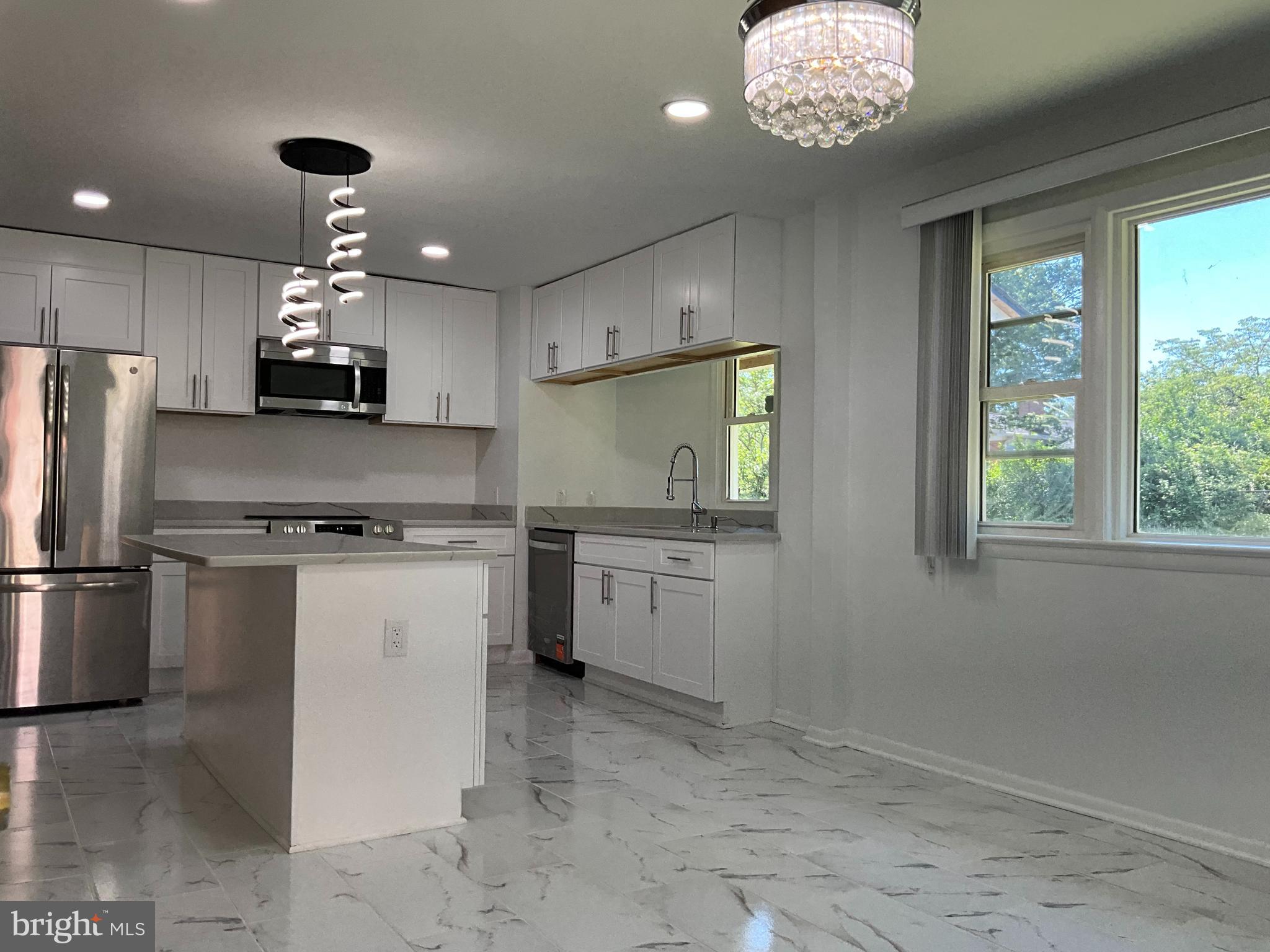 10708 Meadowhill Road Silver Spring, MD 20901 - Photo 5 of 25