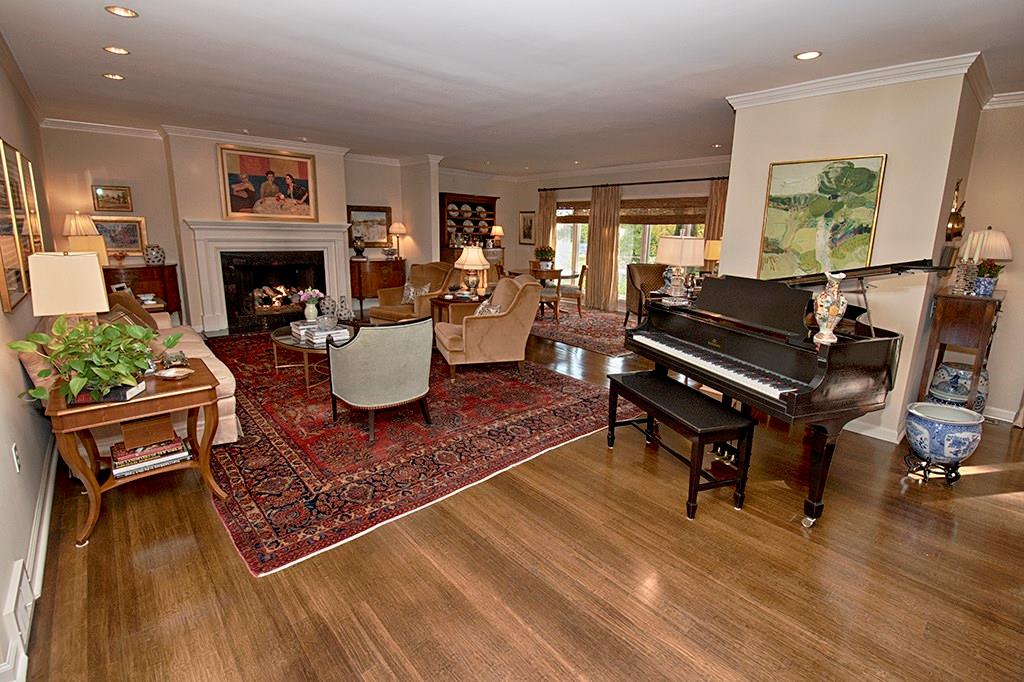 929 Osage Road Pittsburgh, PA 15243 - Photo 3 of 25 Gallery Image 3