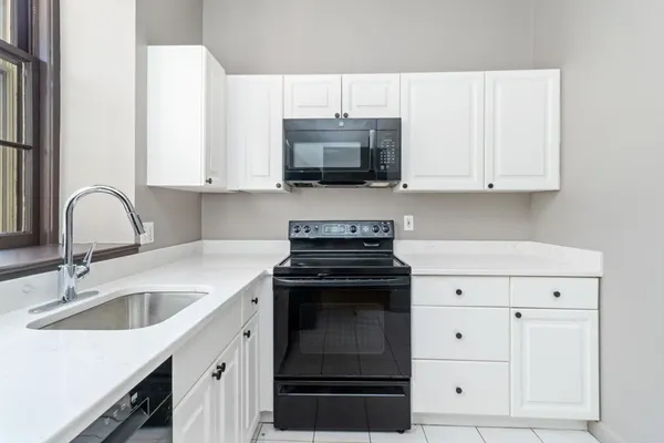 $799,000 | 60 Glen Road, Unit 101, Brookline, MA 02445