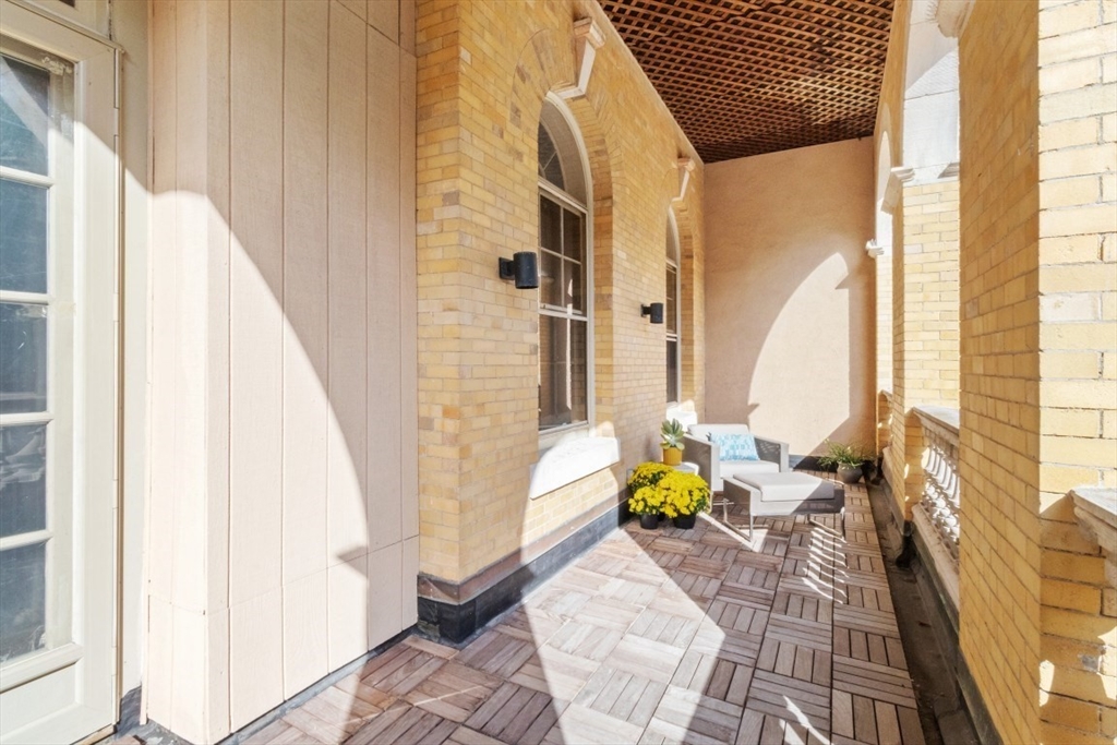 60 Glen Road, Unit 101 Brookline, MA 02445 - Photo 20 of 42