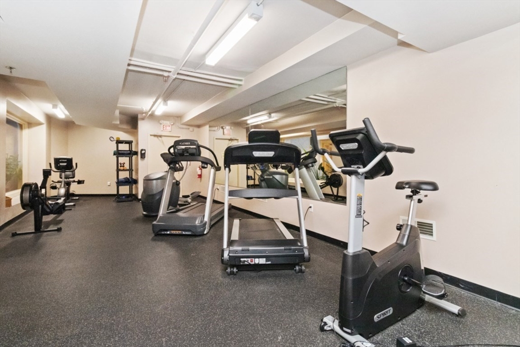 60 Glen Road, Unit 101 Brookline, MA 02445 - Photo 21 of 42