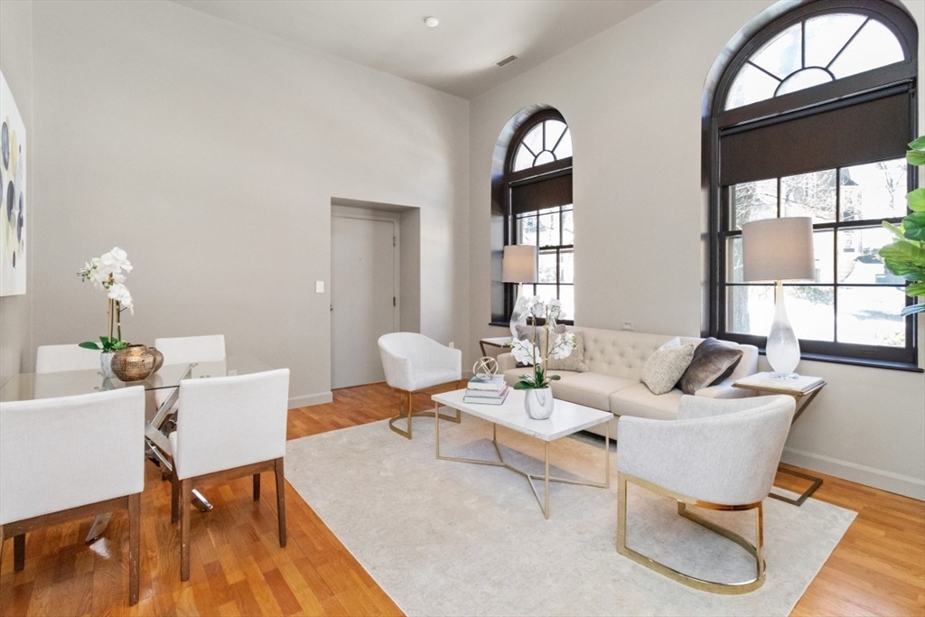 60 Glen Road, Unit 101 Brookline, MA 02445 - Photo 3 of 42