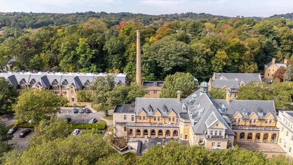 $799,000 | 60 Glen Road, Unit 101, Brookline, MA 02445