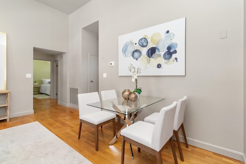 60 Glen Road, Unit 101 Brookline, MA 02445 - Photo 4 of 42