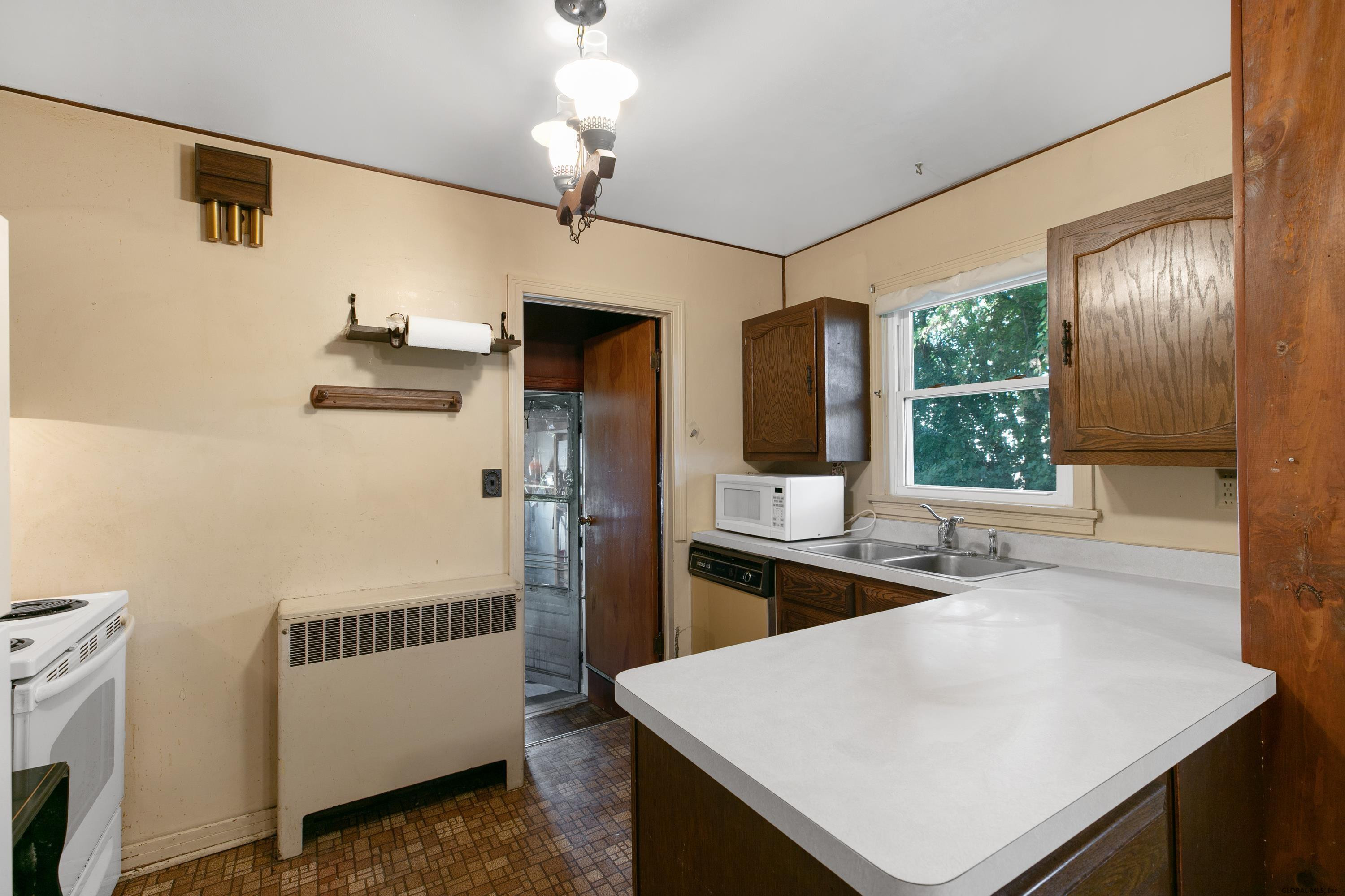 2 Genesee Avenue Rensselaer, NY 12144 - Photo 7 of 25 Photo 7