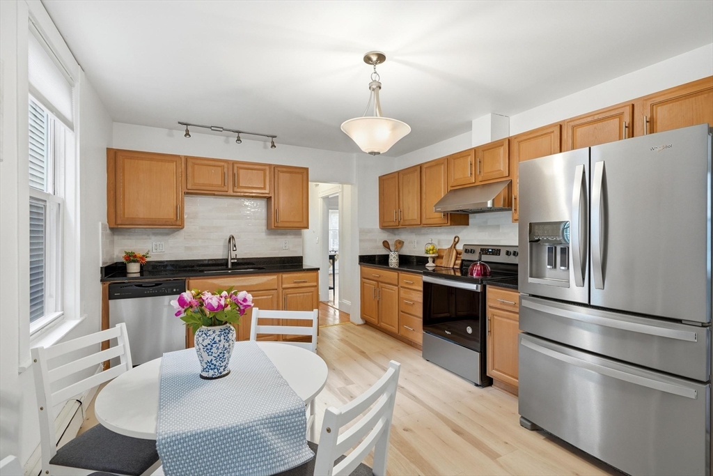 166 Chestnut Street, Unit 1 Brookline, MA 02445 - Photo 17 of 33