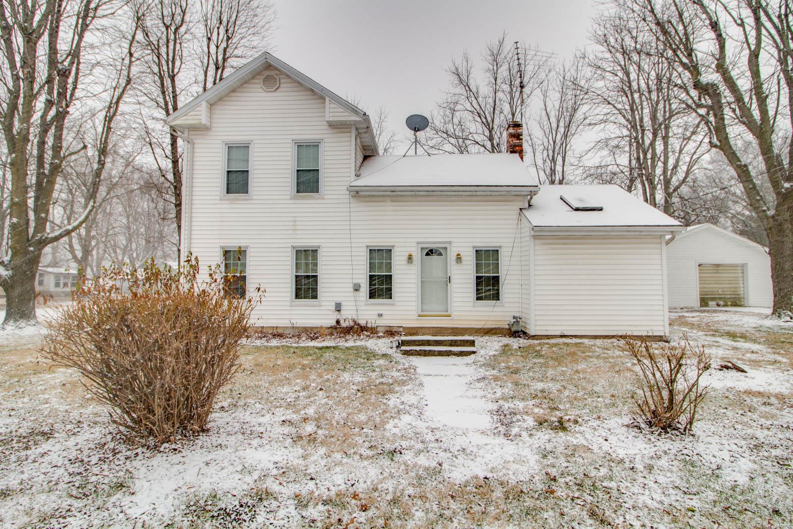 306 Walnut Street Kane, IL 62054 - Photo 1 of 36