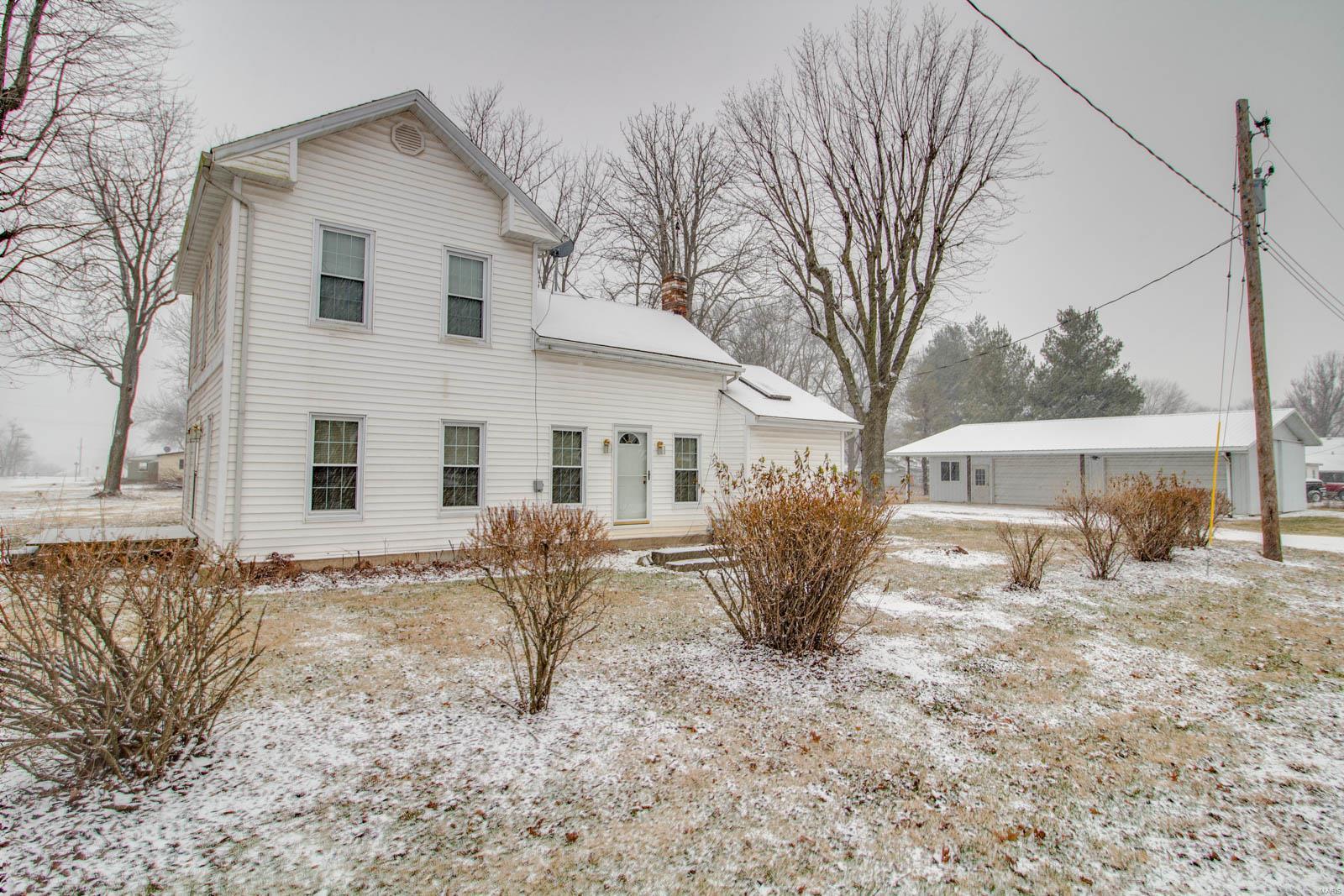 306 Walnut Street Kane, IL 62054 - Photo 2 of 36