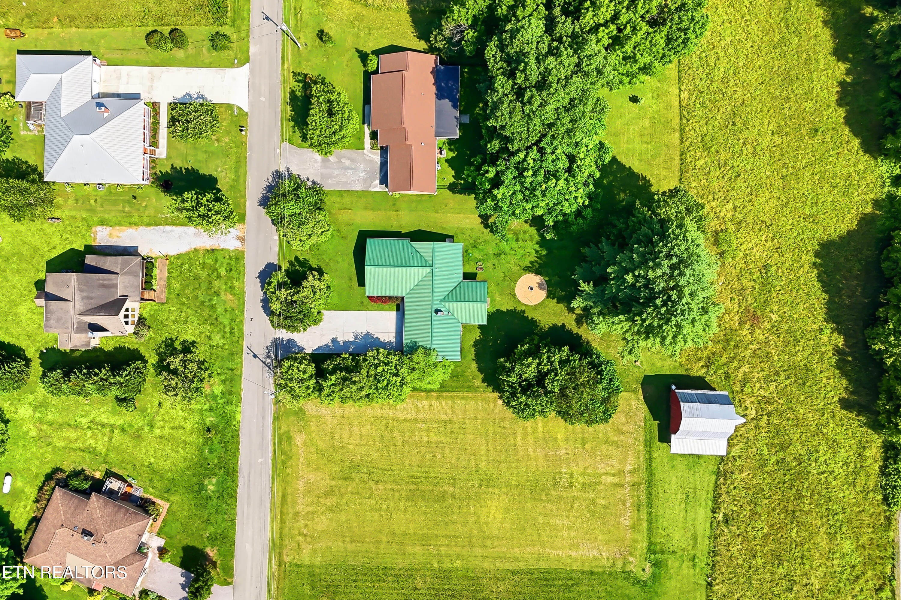 327 Sandy Lane Townsend, TN 37882 - Photo 41 of 53 FINAL-37