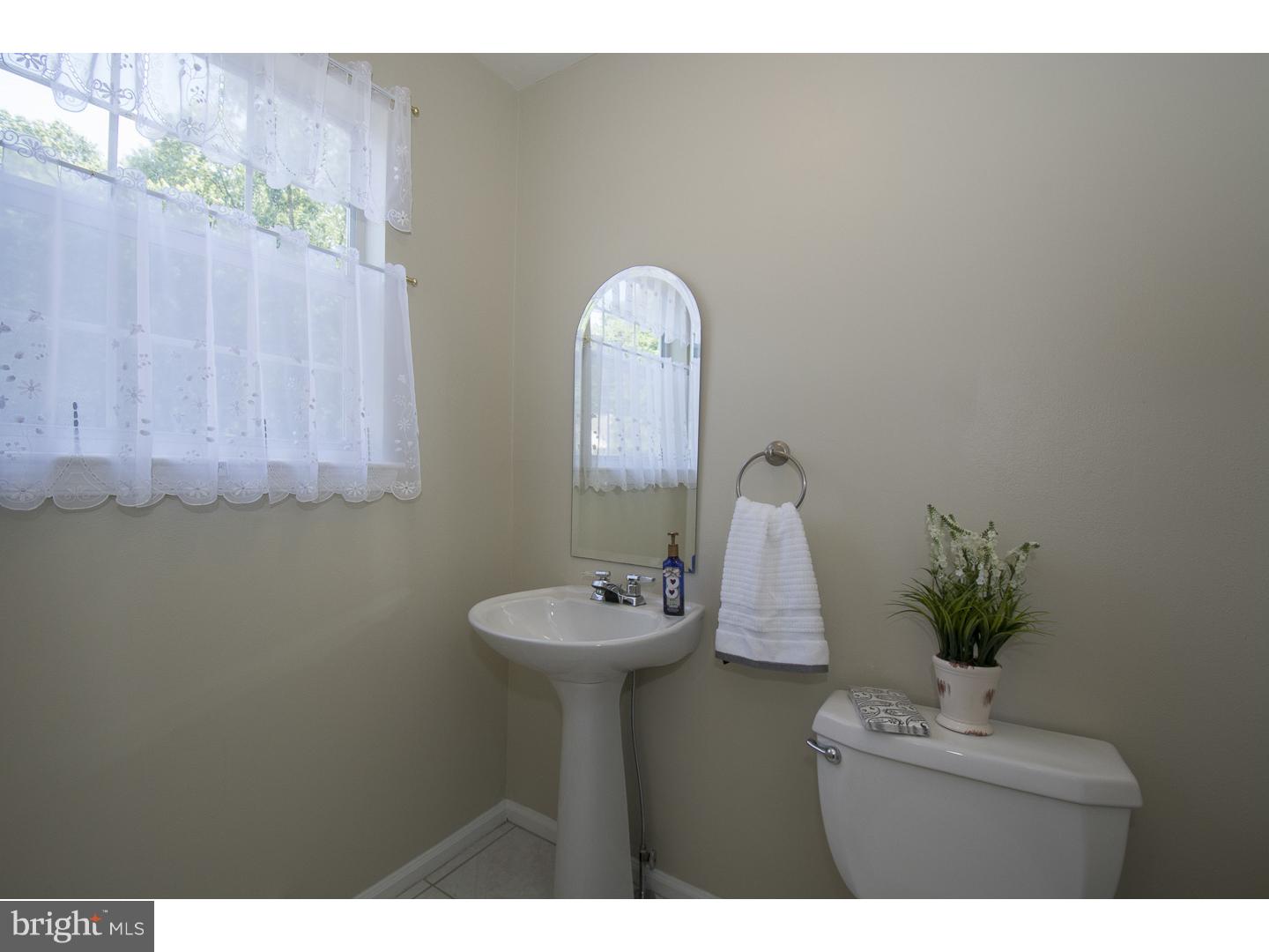 1025 Edwards Drive Springfield, PA 19064 - Photo 8 of 25 Bathroom